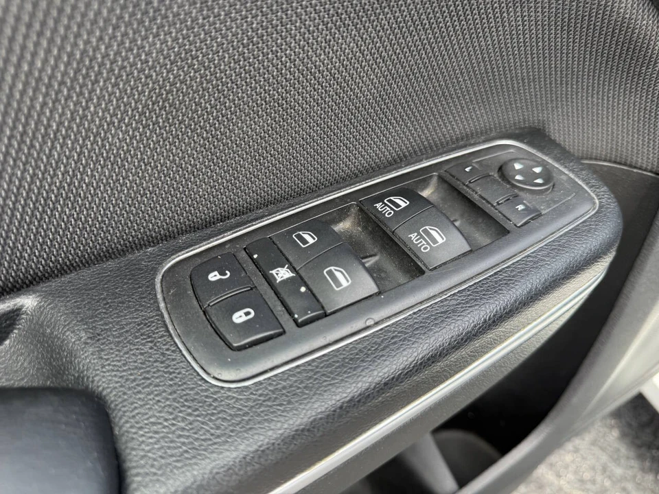 2016 Dodge Charger 7th Gen - Image 13 of 24