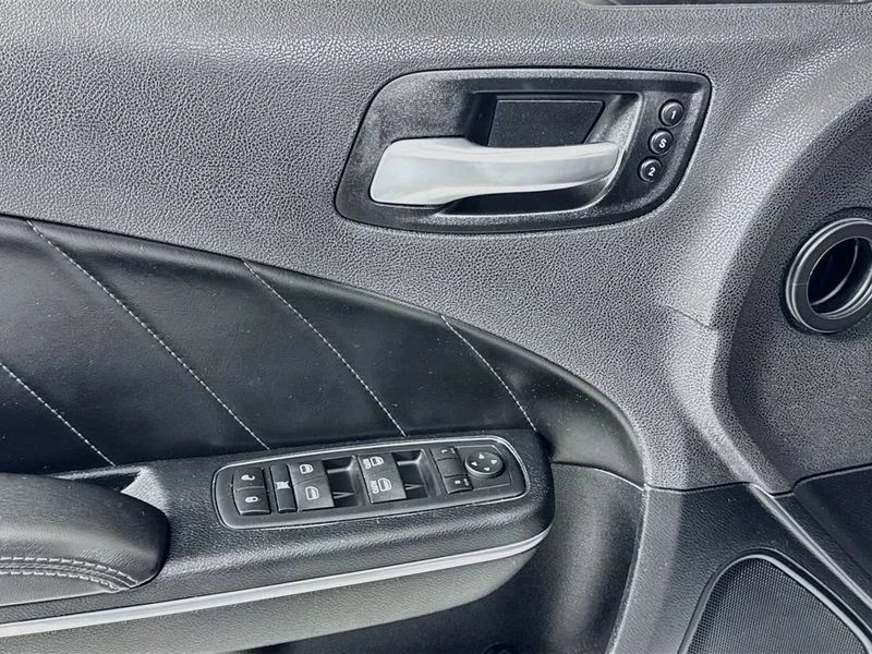 2016 Dodge Charger 7th Gen - Image 16 of 20
