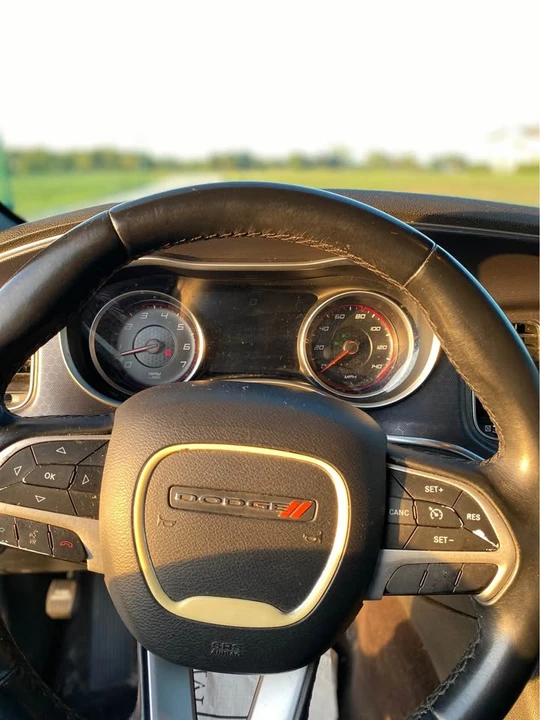 2016 Dodge Charger 7th Gen - Image 5 of 9