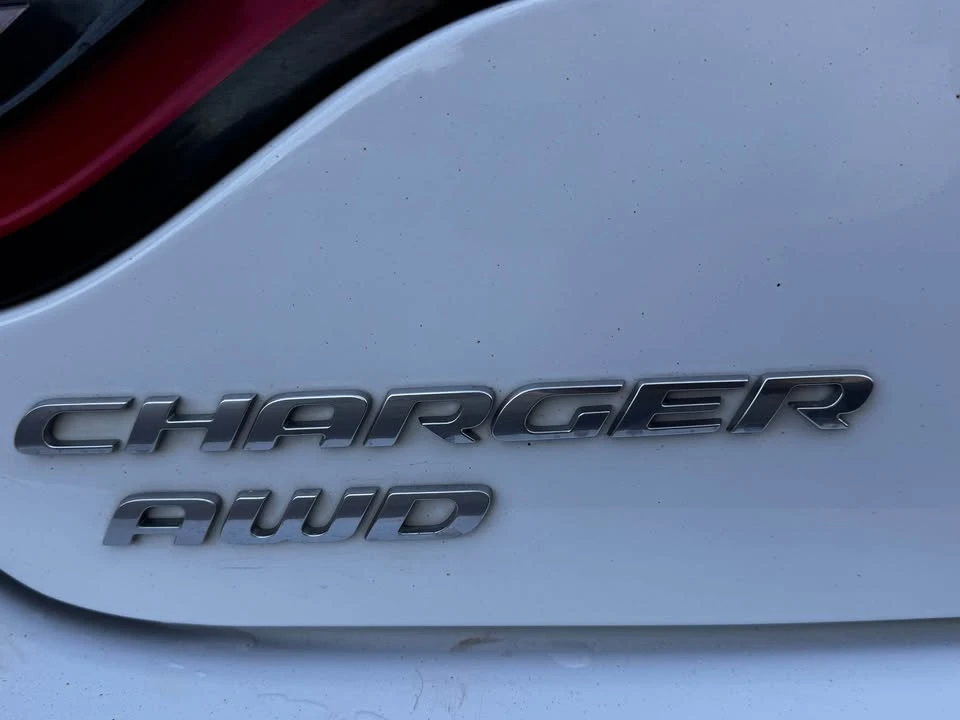 2016 Dodge Charger 7th Gen - Image 5 of 8
