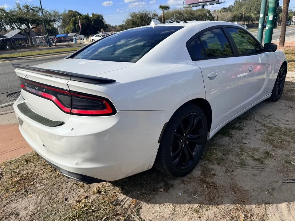2016 Dodge Charger 7th Gen - Image 3 of 10