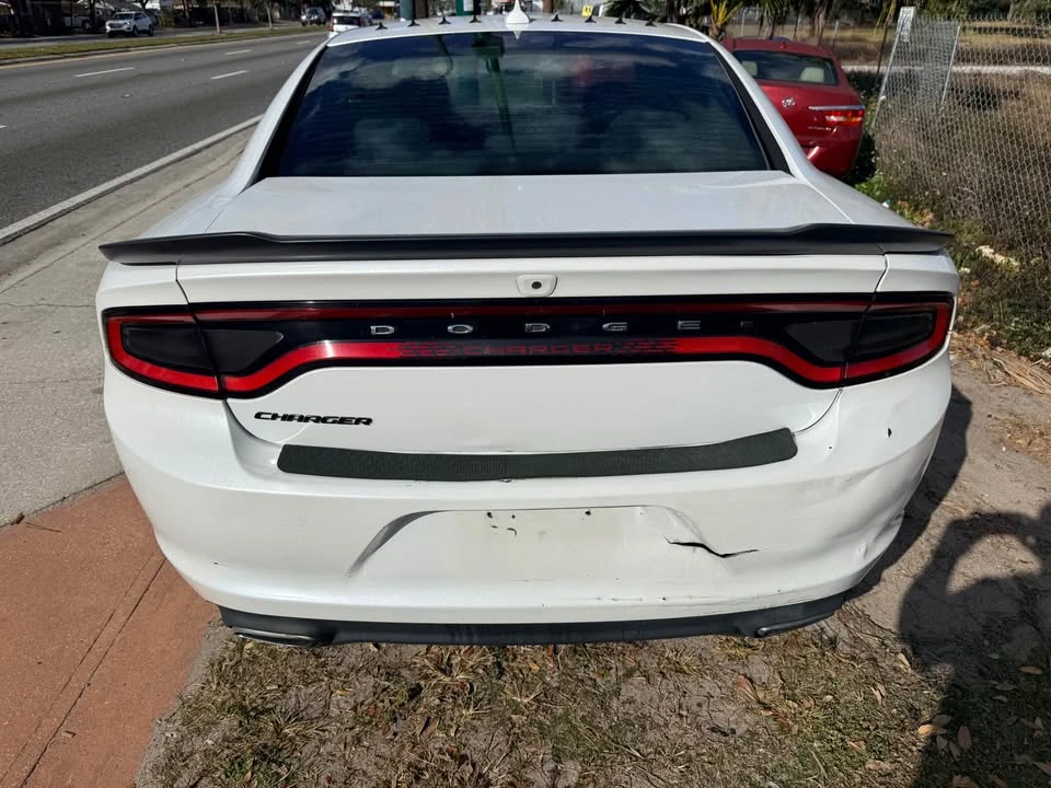 2016 Dodge Charger 7th Gen - Image 4 of 10