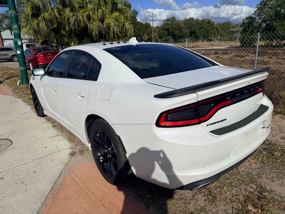 2016 Dodge Charger 7th Gen - Image 2 of 10