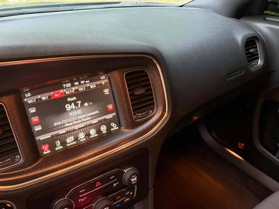 2016 Dodge Charger 7th Gen - Image 10 of 20