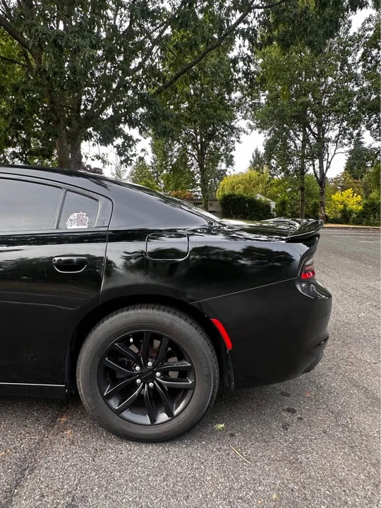2016 Dodge Charger 7th Gen - Image 3 of 10