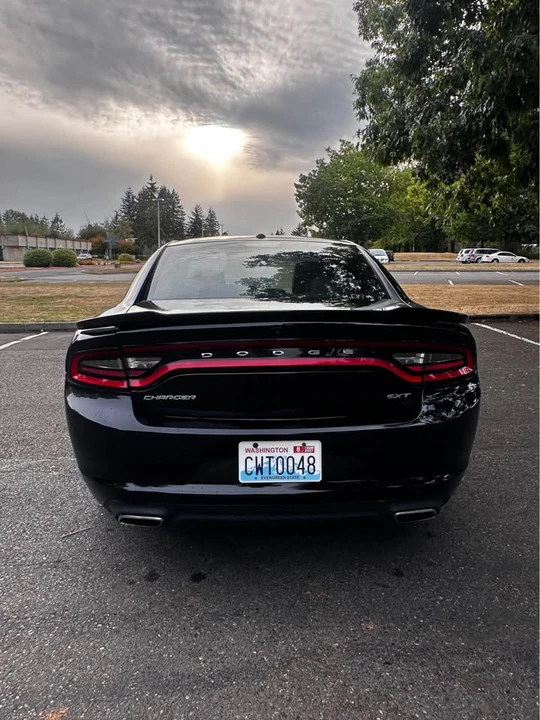 2016 Dodge Charger 7th Gen - Image 2 of 10