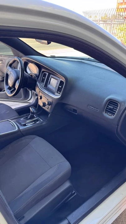 2016 Dodge Charger 7th Gen - Image 5 of 10
