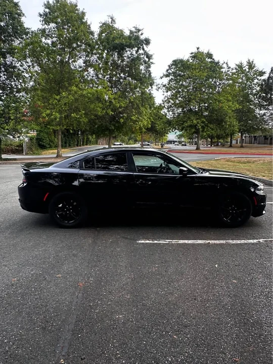 2016 Dodge Charger 7th Gen - Image 4 of 10