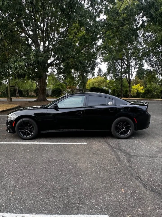 2016 Dodge Charger 7th Gen - Image 5 of 10