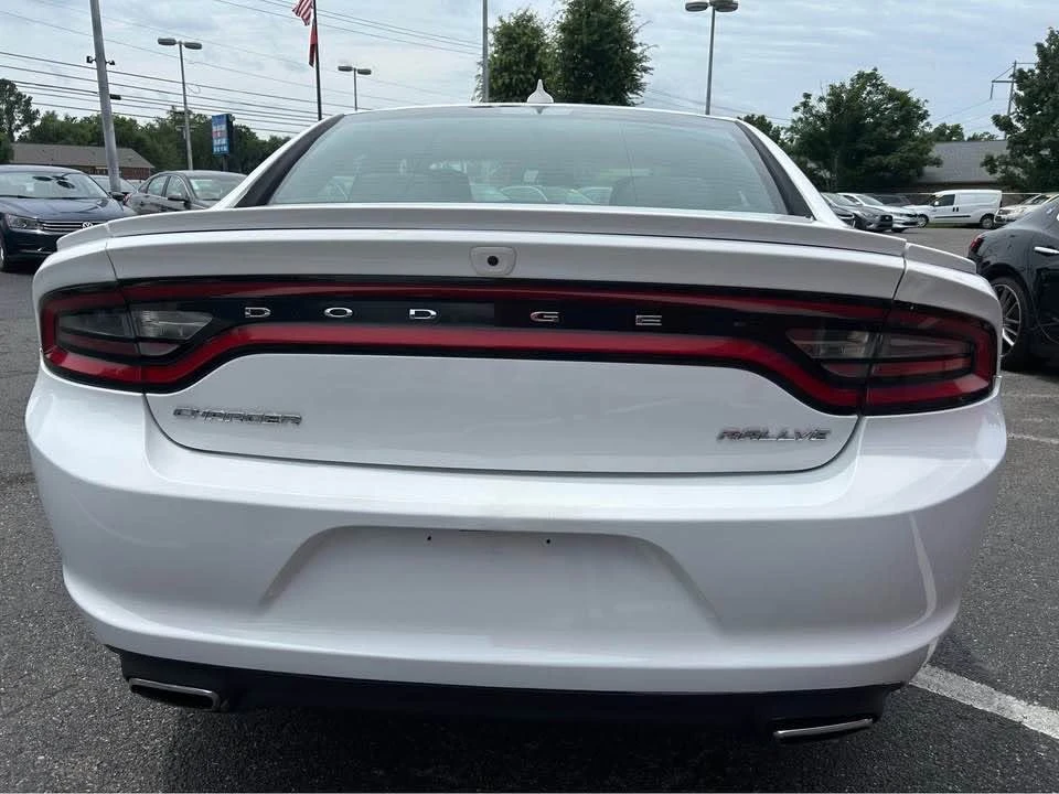 2016 Dodge Charger 7th Gen - Image 4 of 14