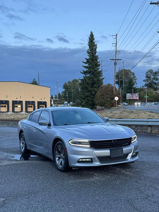 2016 Dodge Charger 7th Gen - Image 2 of 10