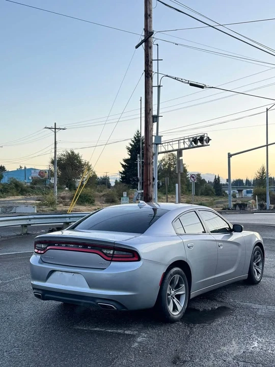 2016 Dodge Charger 7th Gen - Image 3 of 10