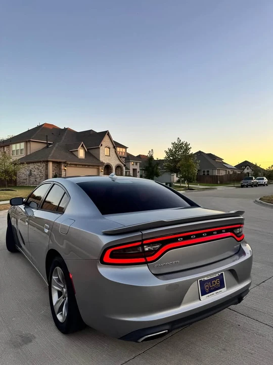 2016 Dodge Charger 7th Gen - Image 3 of 15