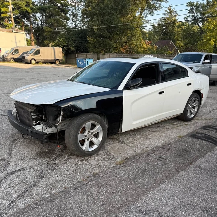 2016 Dodge Charger 7th Gen - Image 4 of 5