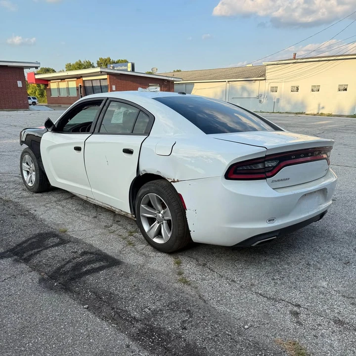 2016 Dodge Charger 7th Gen - Image 3 of 5