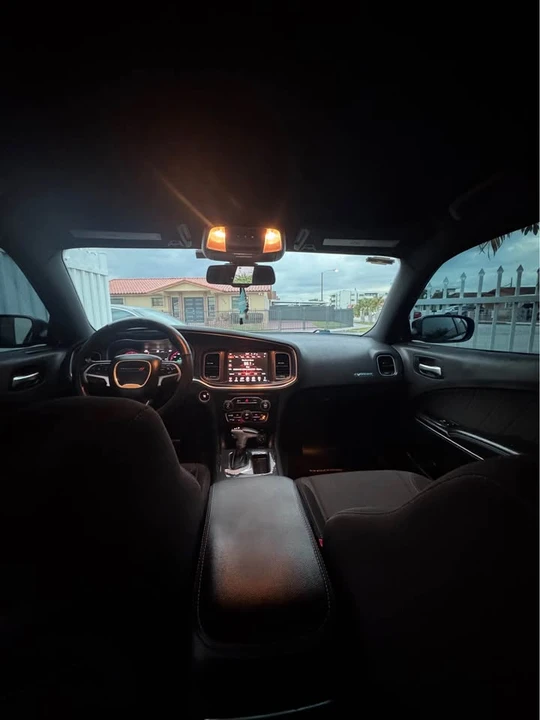 2016 Dodge Charger 7th Gen - Image 9 of 20