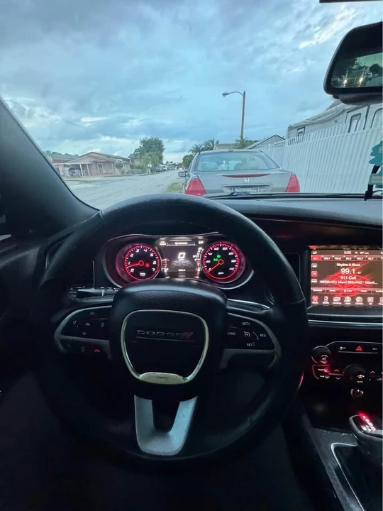 2016 Dodge Charger 7th Gen - Image 13 of 20