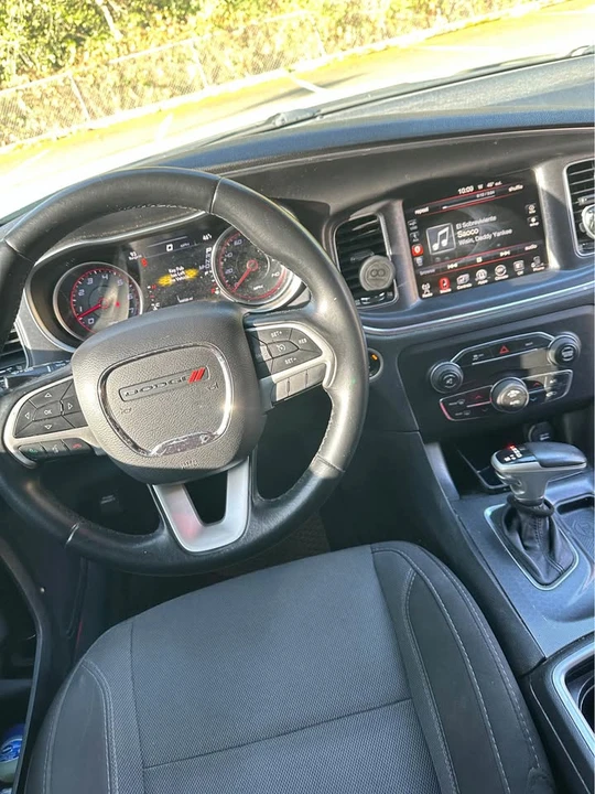 2016 Dodge Charger 7th Gen - Image 9 of 14