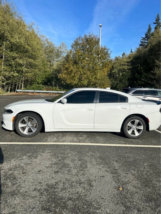 2016 Dodge Charger 7th Gen - Image 4 of 14