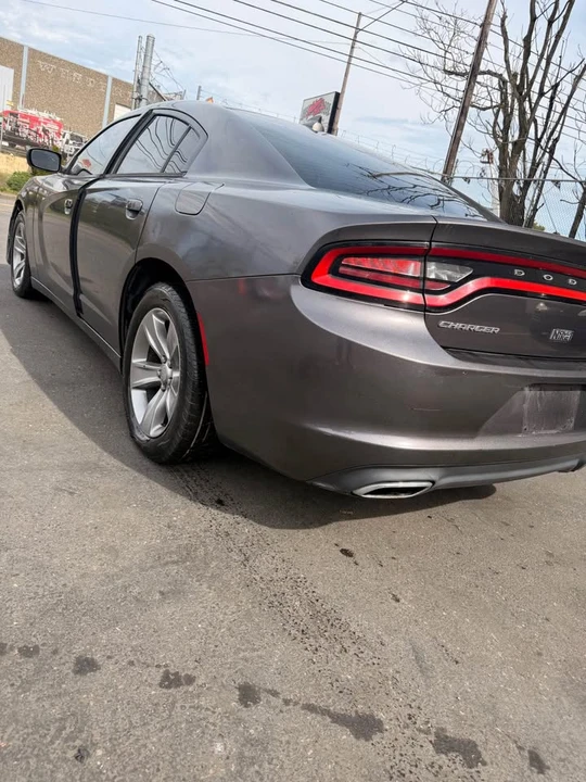 2016 Dodge Charger 7th Gen - Image 2 of 8