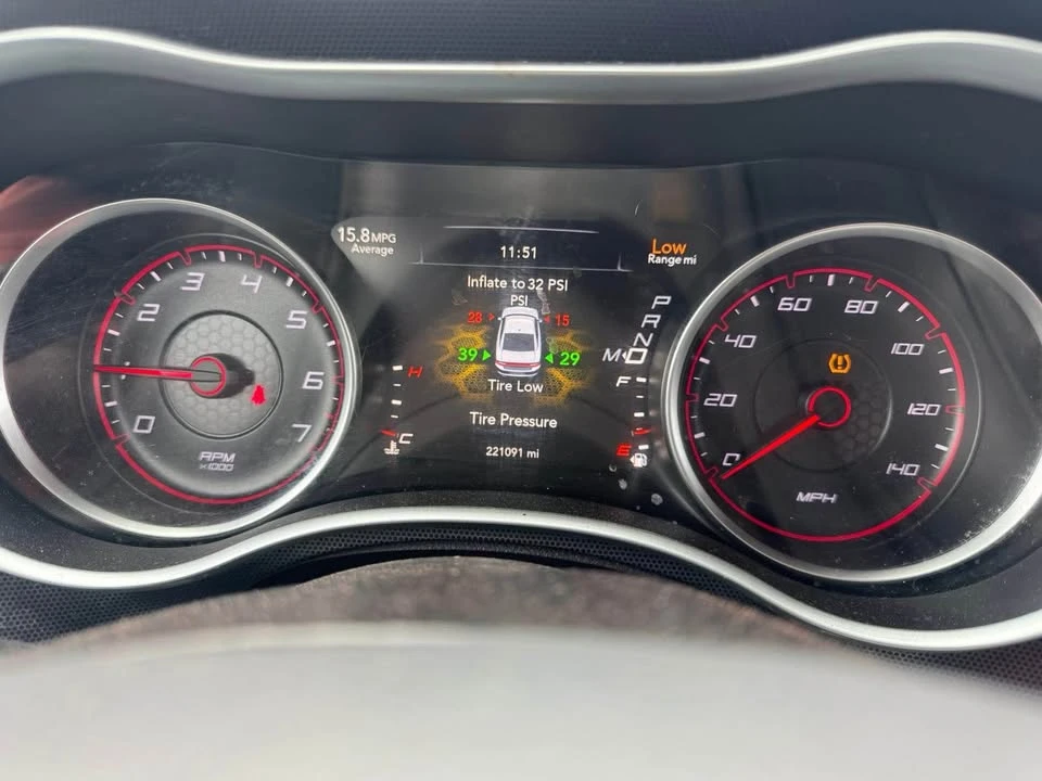 2016 Dodge Charger 7th Gen - Image 4 of 5