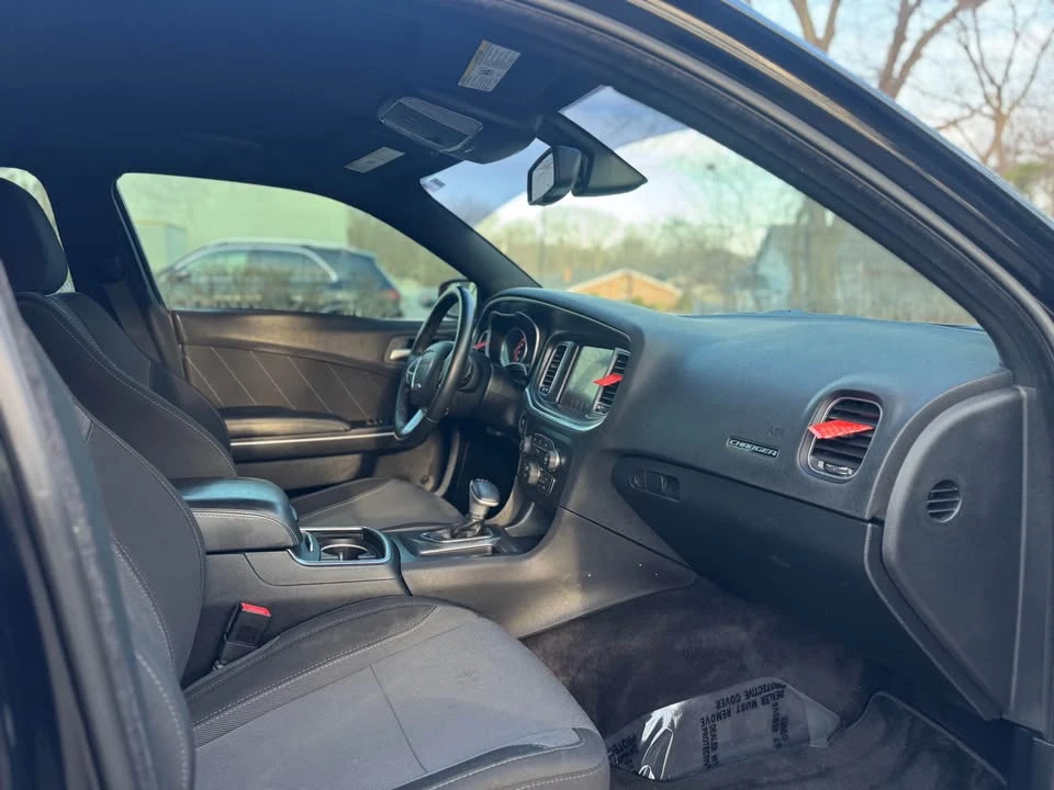 2016 Dodge Charger 7th Gen - Image 13 of 20
