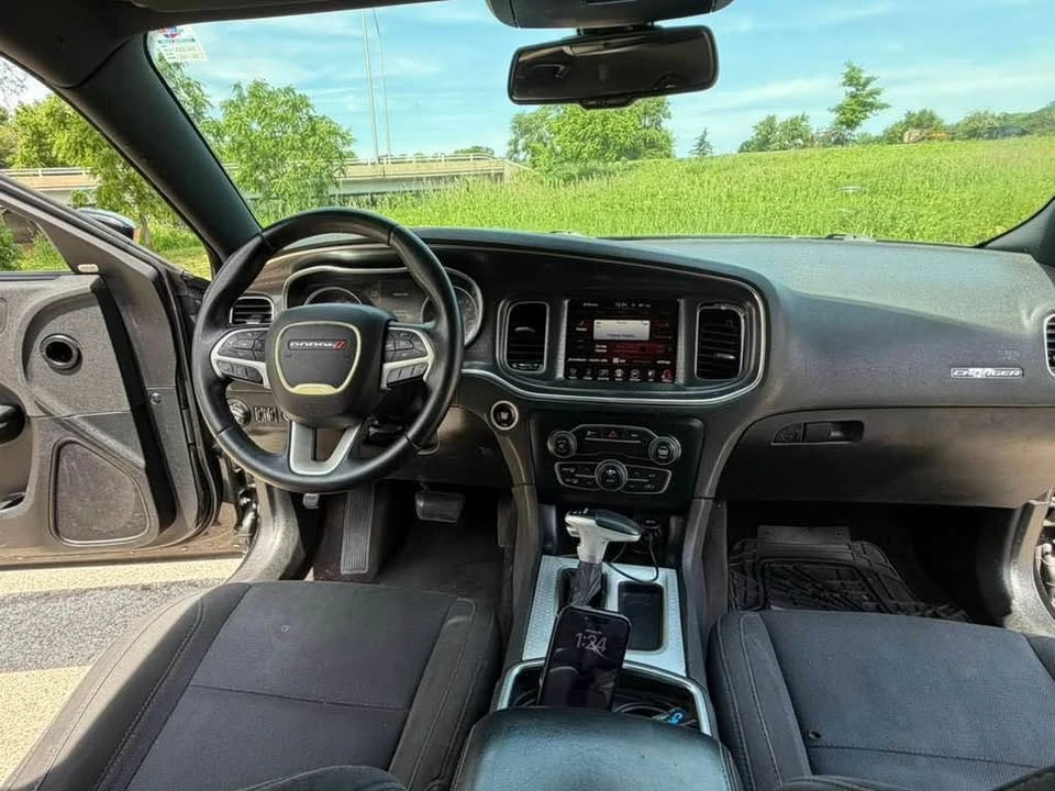 2016 Dodge Charger 7th Gen - Image 15 of 21
