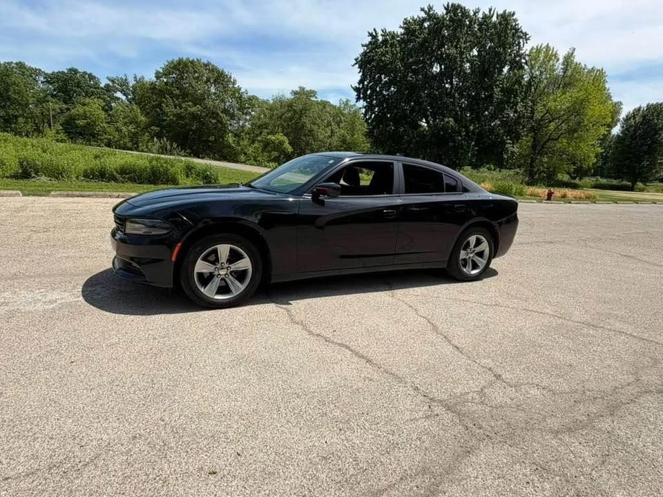 2016 Dodge Charger 7th Gen - Image 18 of 21