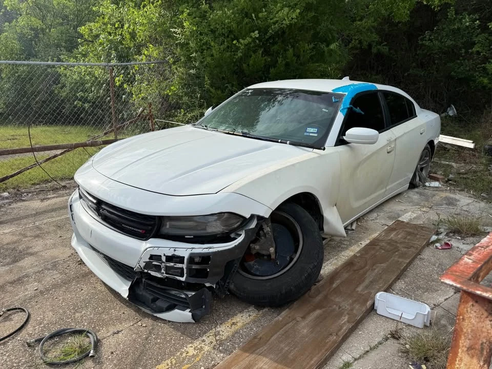 2016 Dodge Charger 7th Gen - Image 2 of 3