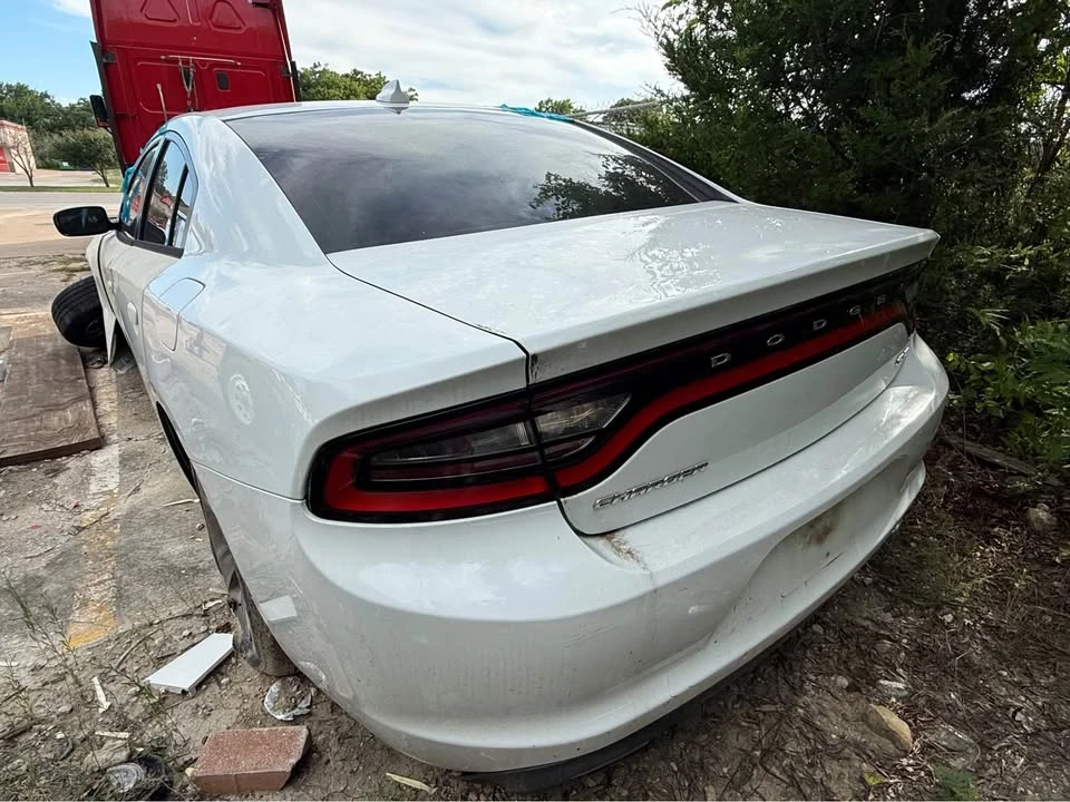 2016 Dodge Charger 7th Gen - Image 3 of 3