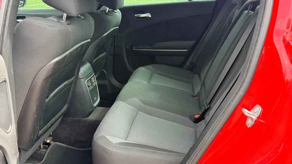2016 Dodge Charger 7th Gen - Image 9 of 10