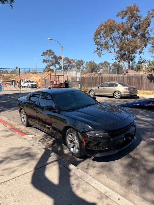 2016 Dodge Charger 7th Gen - Image 3 of 11