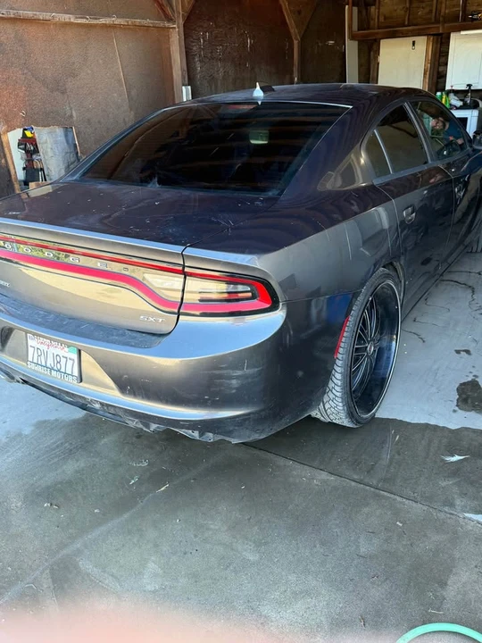 2016 Dodge Charger 7th Gen - Image 2 of 3