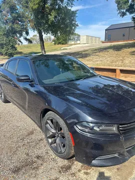 2016 Dodge Charger SXT Sedan 4D