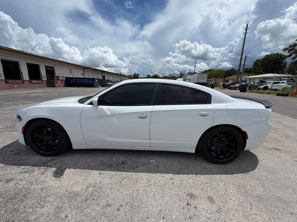 2016 Dodge Charger 7th Gen - Image 5 of 9