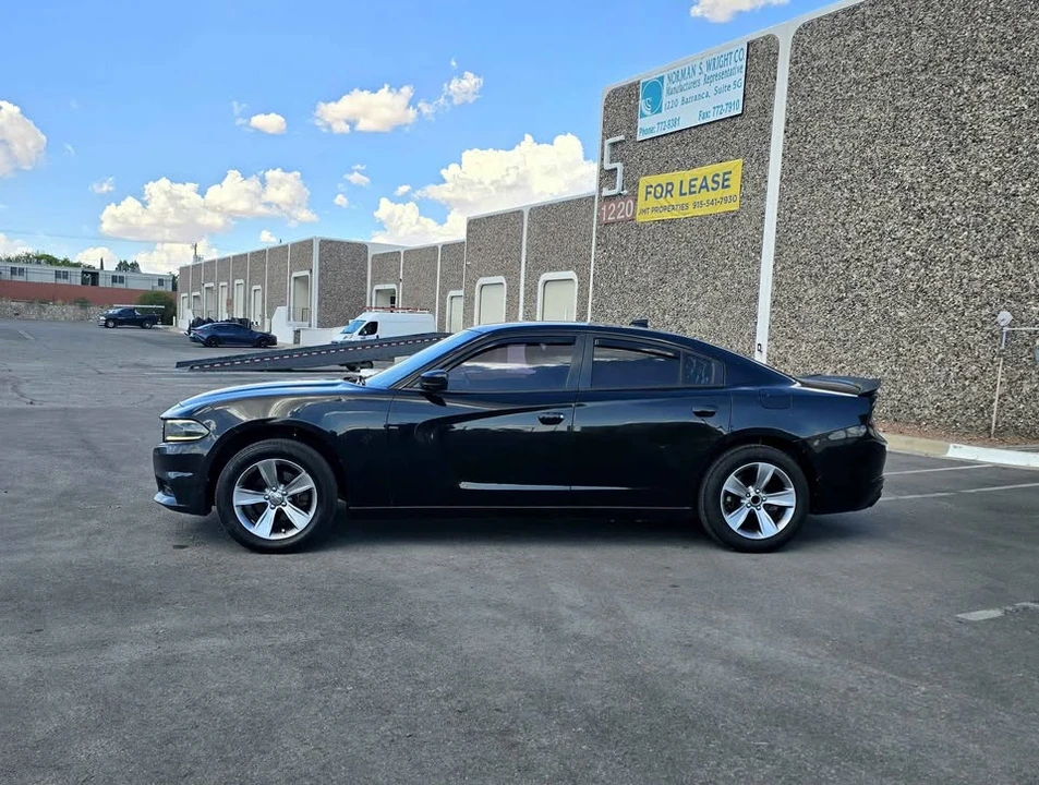 2016 Dodge Charger 7th Gen - Image 3 of 16