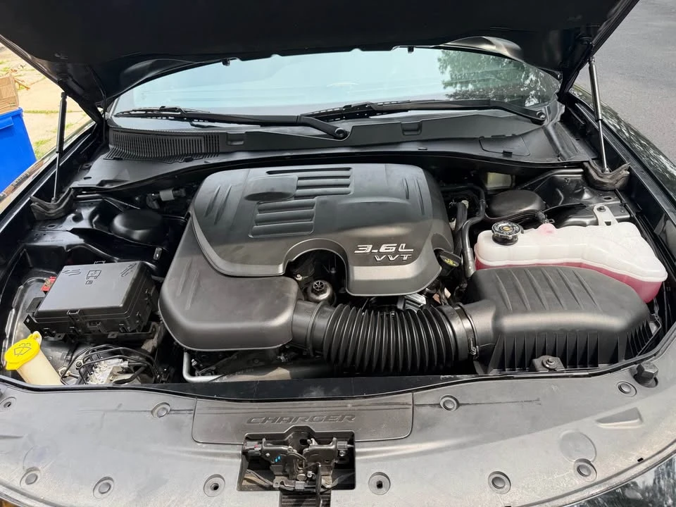 2016 Dodge Charger 7th Gen - Image 3 of 3