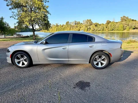2016 Dodge Charger SXT