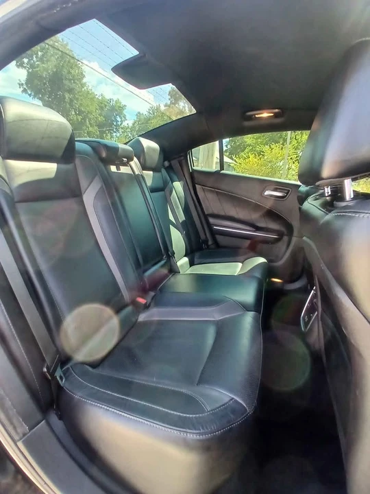 2016 Dodge Charger 7th Gen - Image 9 of 10