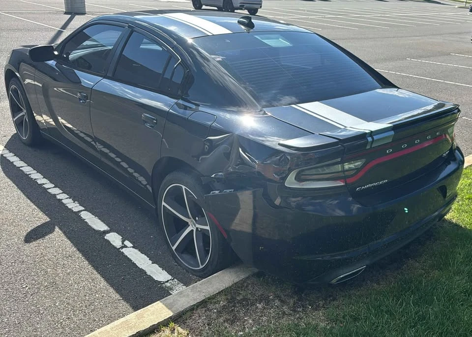 2016 Dodge Charger 7th Gen - Image 3 of 3