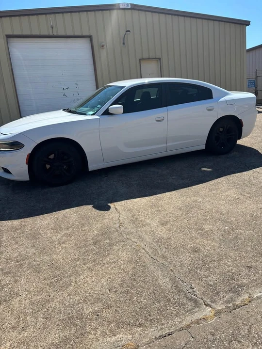 2016 Dodge Charger 7th Gen - Image 2 of 14