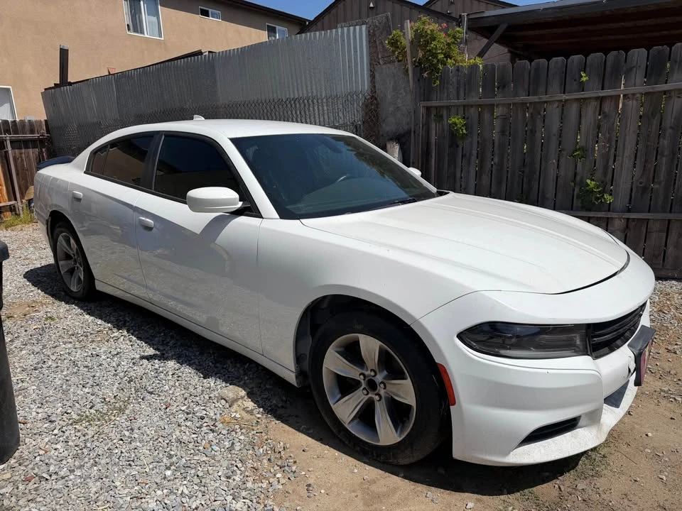 2016 Dodge Charger 7th Gen - Image 2 of 2