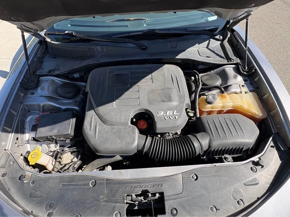 2016 Dodge Charger 7th Gen - Image 11 of 15