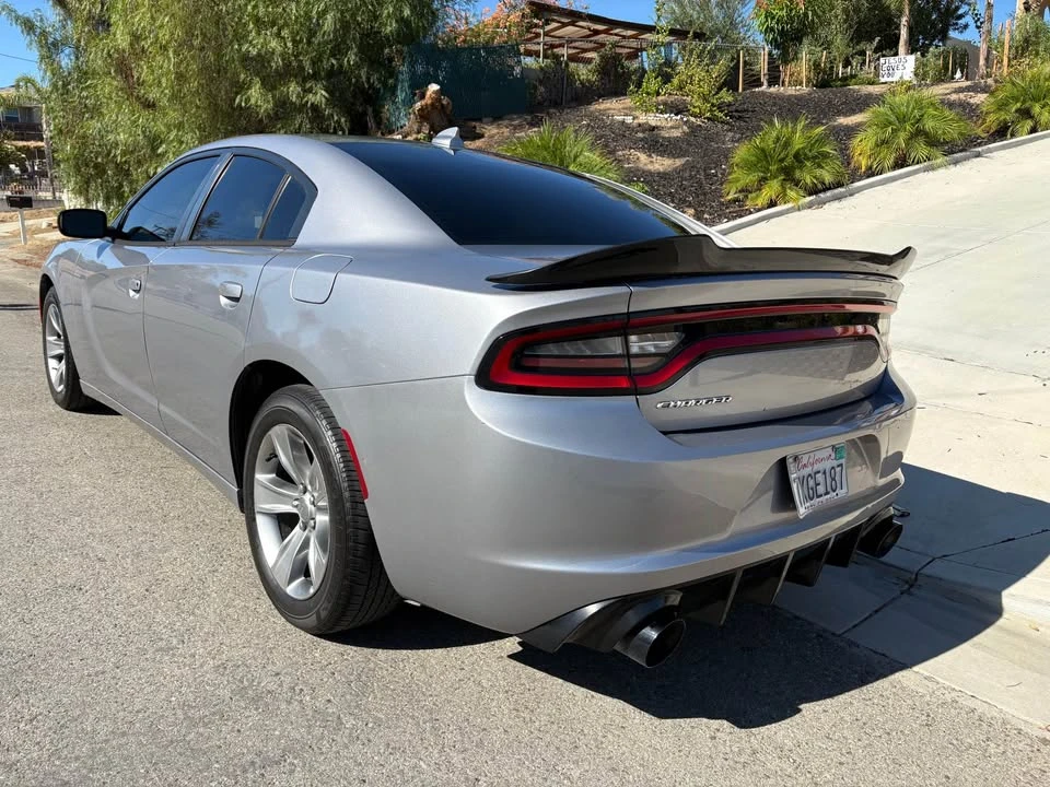 2016 Dodge Charger 7th Gen - Image 2 of 15