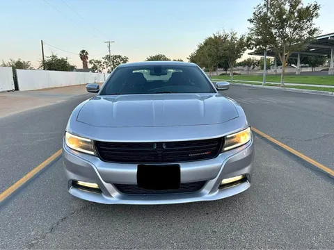 2016 Dodge Charger SXT Sedan 4D