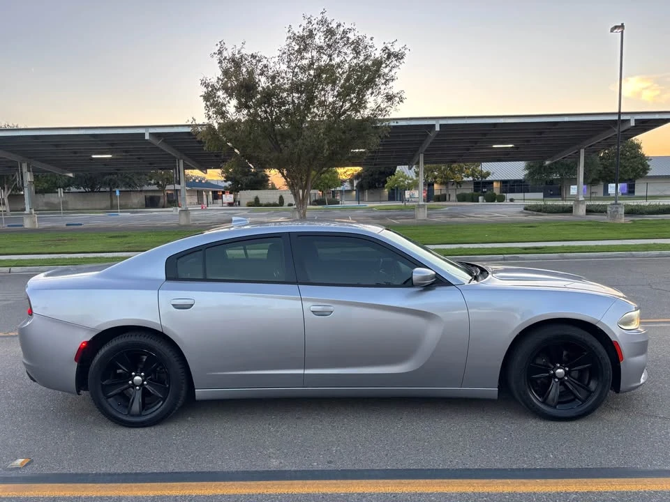 2016 Dodge Charger 7th Gen - Image 7 of 15