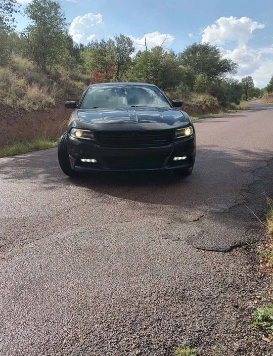 2016 Dodge Charger 7th Gen - Image 3 of 4