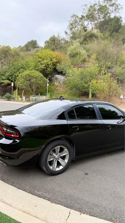 2016 Dodge Charger 7th Gen - Image 5 of 13