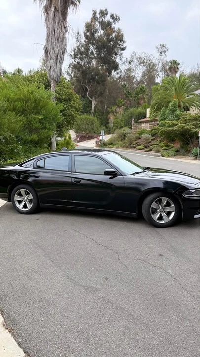 2016 Dodge Charger 7th Gen - Image 4 of 13