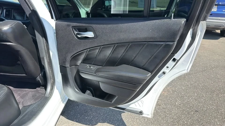 2016 Dodge Charger 7th Gen - Image 15 of 20